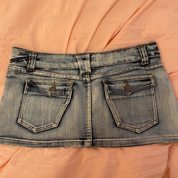 Short Jean skirt - Picture 3 of 3